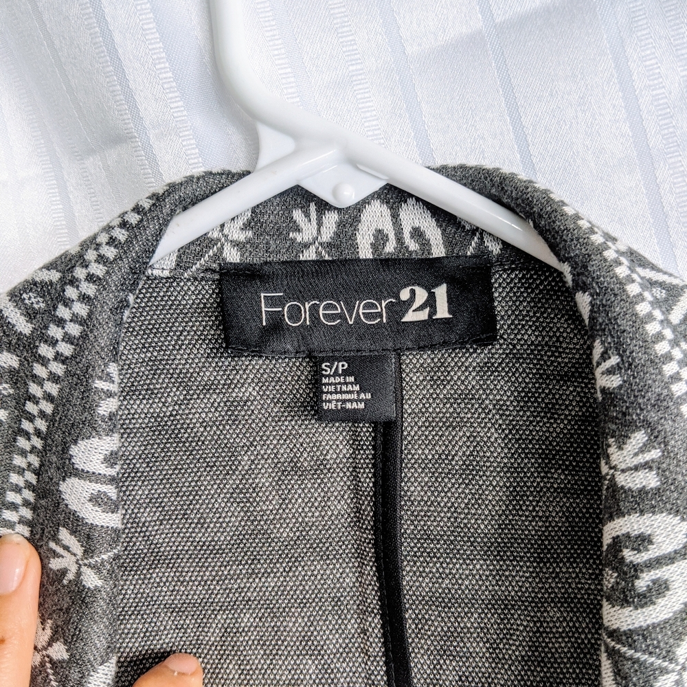 Blazer - Picture 3 of 3